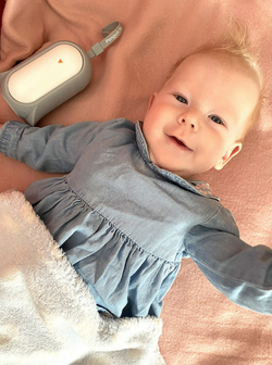 Pinguin der Mutige™ by Natulino Innovations. Rauschender Pinguin mit Standby-Funtion und Nachtlampeino Innovations. Szumiący pingwin z funkcją czuwania i nocną lampką