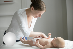 Snuza Hero MD - tragbarer Atmungsmonitor für Babys. Medizinprodukt + Lampe zum Baden AQUALITE